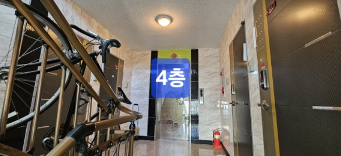 본건 4층