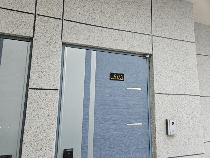 본건 기호 17) 901호(현칭 902호 + 903호)