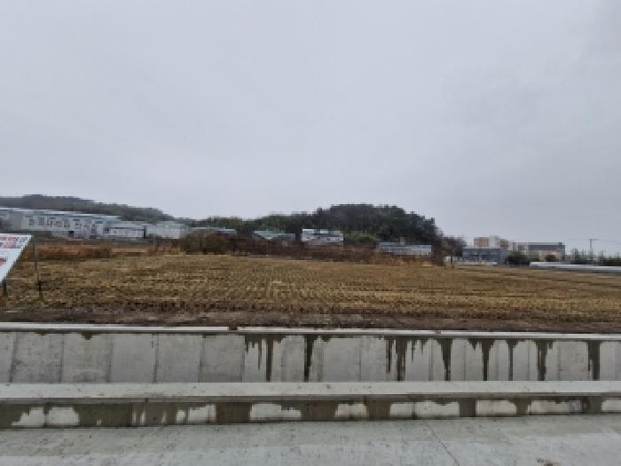 `가락대로1397` 도로 맞은편 농수로에서 본 본건 목록 1, 2 현황