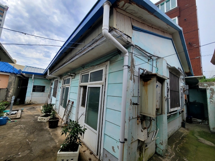 본건(2) 건물 전경