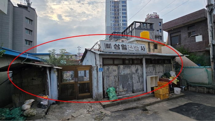 본건 전경 (동측에서 촬영)