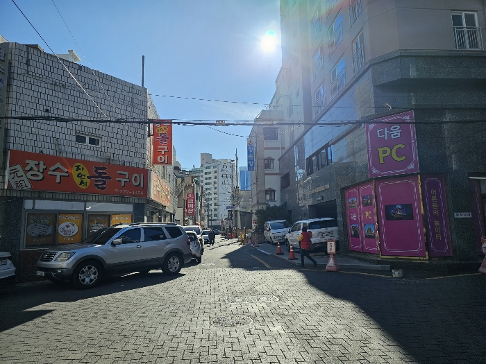 동측도로주변