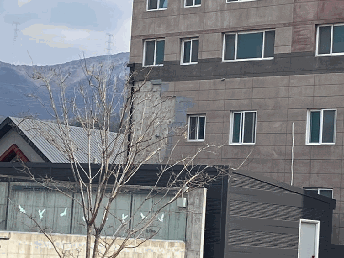 외벽파손부분