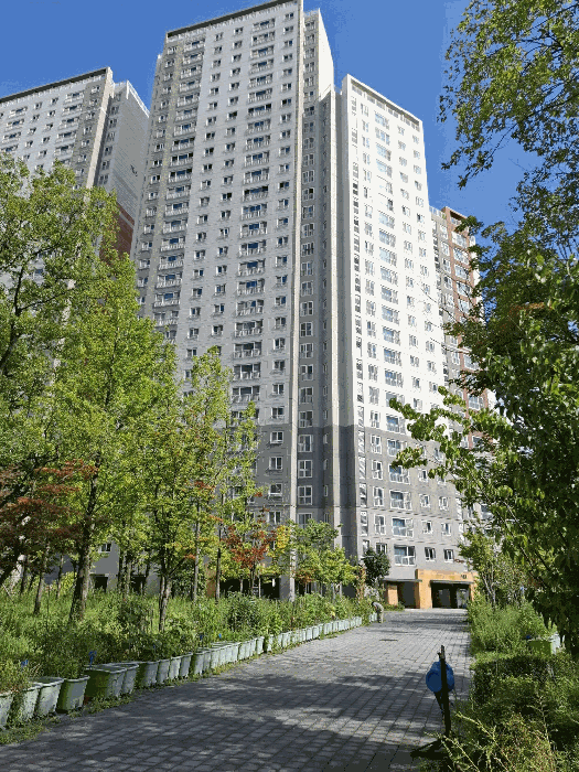 남측에서 본 103동 전경