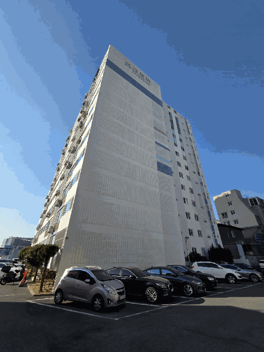 본건(크로바맨션) 전경