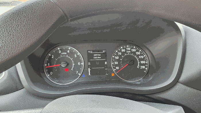 계기판(주행거리:42,014km)