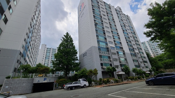 본 건 단 지 전 경