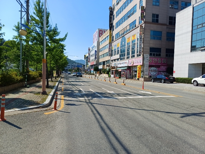 남서측 도로 및 주변환경