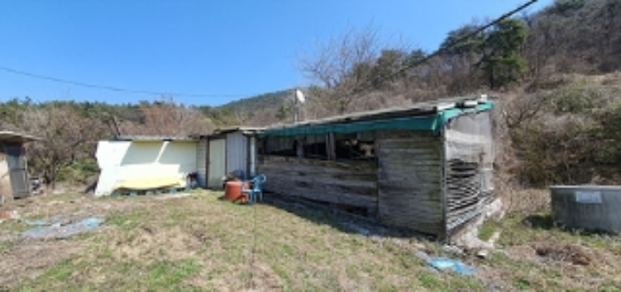 기호 1 토지 지상위 제시외 건물