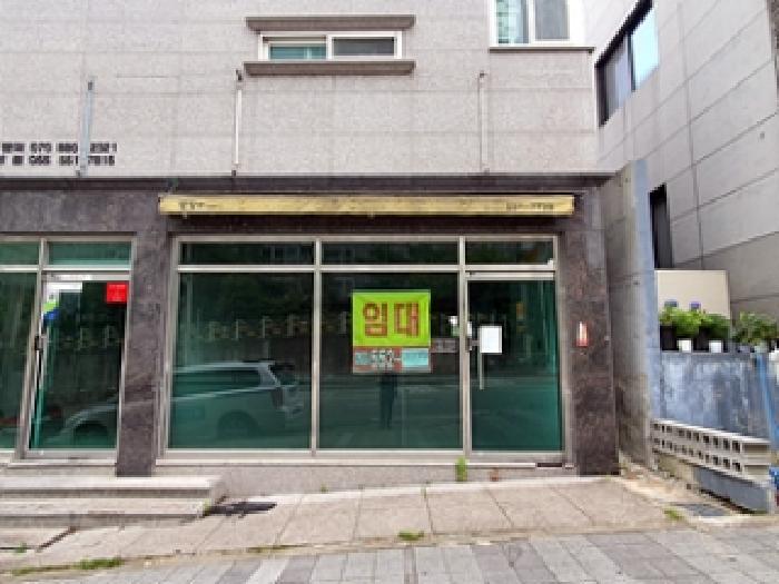 1층 우측 점포