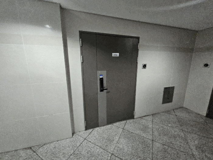 본건
