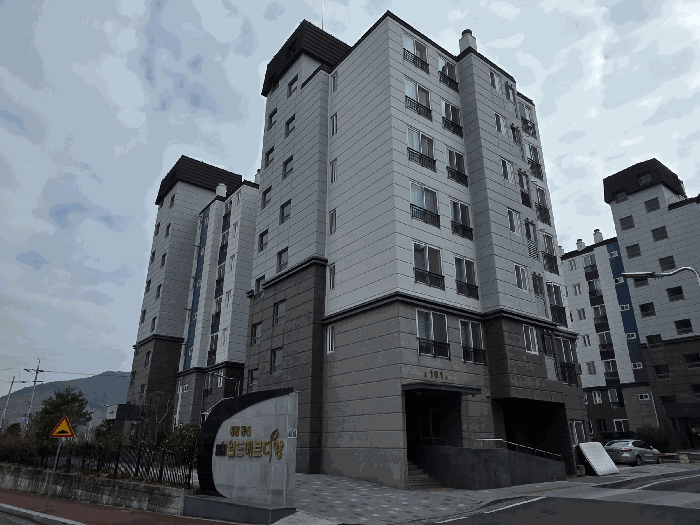 창원동전월드메르디앙아파트 101동 전경