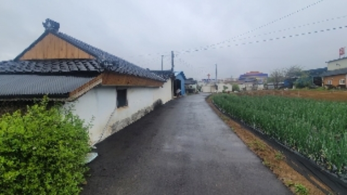 본건2 지상 도로 주변