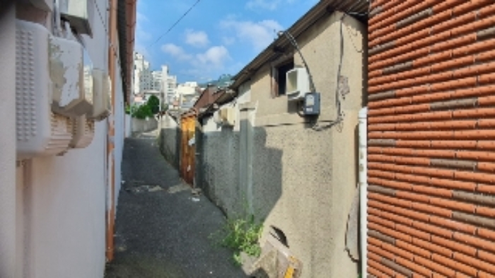 본건 및 주변(골목)