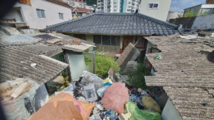 본건 내 제시건물 및 제시외건물