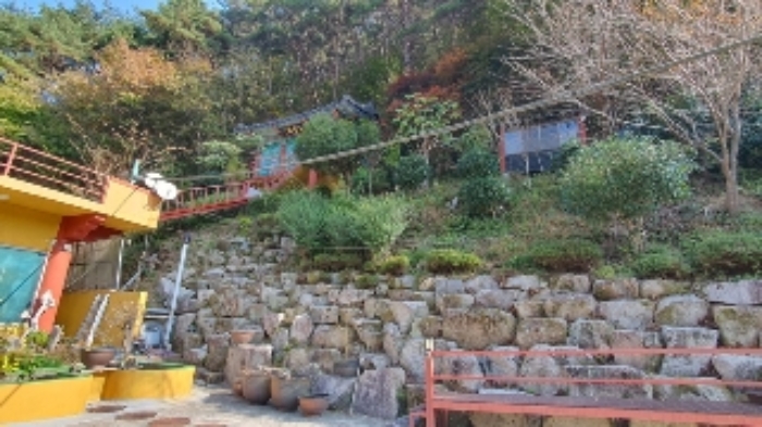 본건5(태봉리 산30) 지상의 타인 점유부분(사찰:백연사)