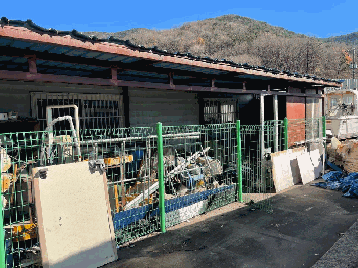 제시외 건물 ㄹ)