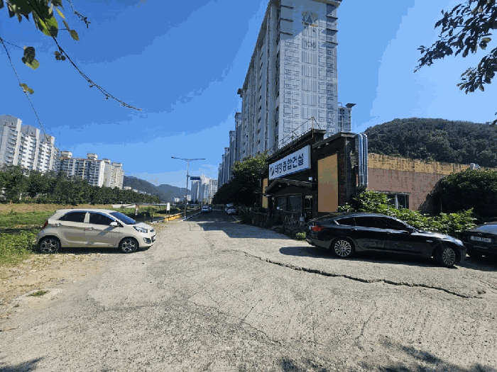 일련번호2)건물 전경