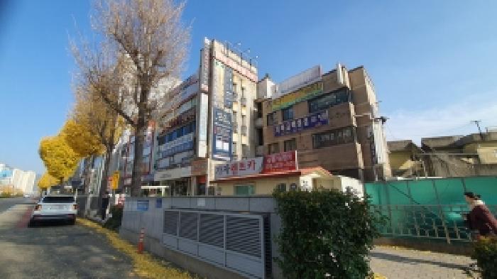 본건 소재 건물 외부 전경