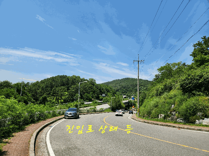 본건 아파트로 진입하는 도로상태
및 부근의 상황 등