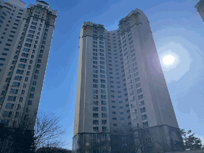 본건 기호 (1) 소재 단지 전경