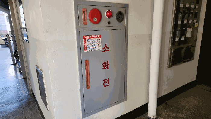 【본건 아파트 소화전 전경】