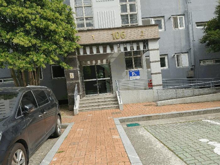 공동현관 전경