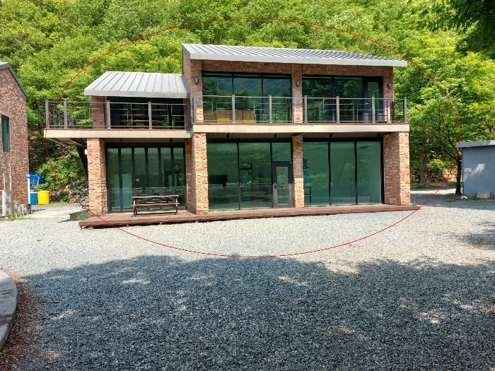 경상남도 밀양시 단장면 구천리 530 나동
(일련번호 1 건물)