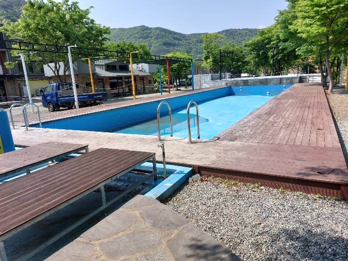 경상남도 밀양시 단장면 구천리 530(일련번호 6 건물 야외수영장,데크,철재그늘막