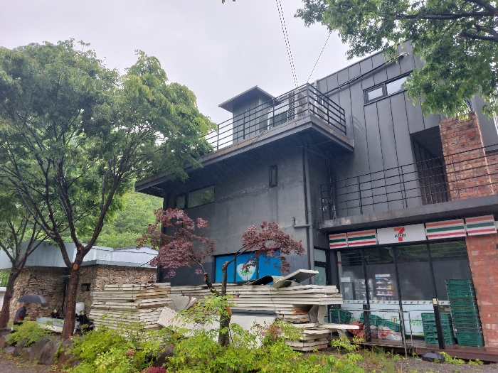 경상남도 밀양시 단장면 구천리 2358-21,2358-24
제시외 건물(ㅂ)(일