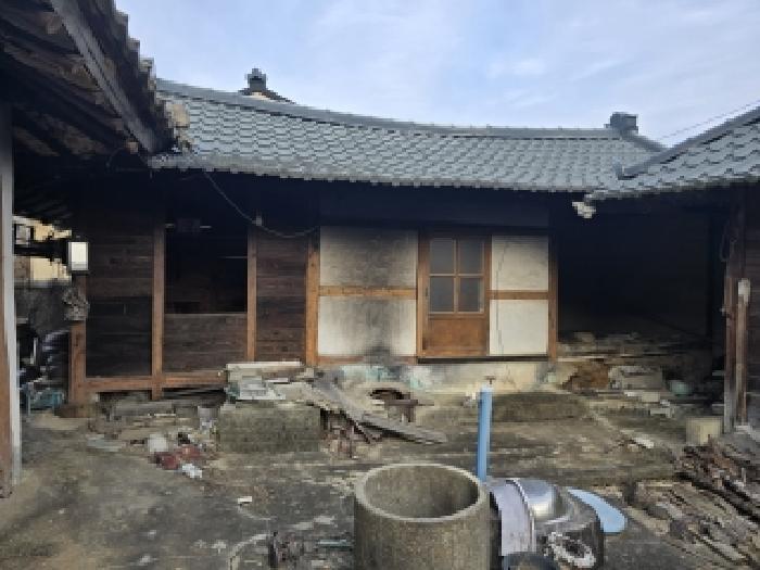 제시된 건물 주택 전경