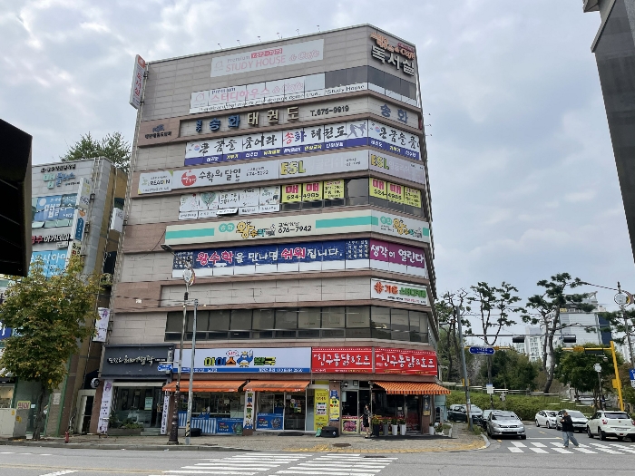 【 본건 전경 】
