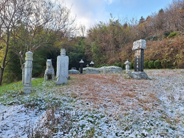 본건