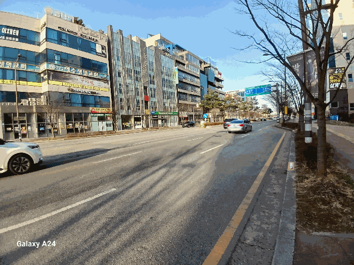 접면 도로(북측)