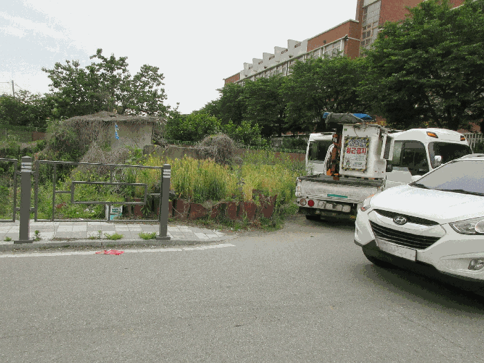 본건