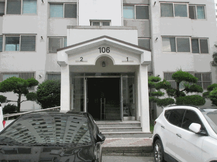 본건