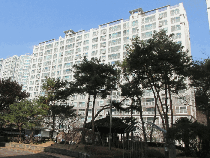 본건