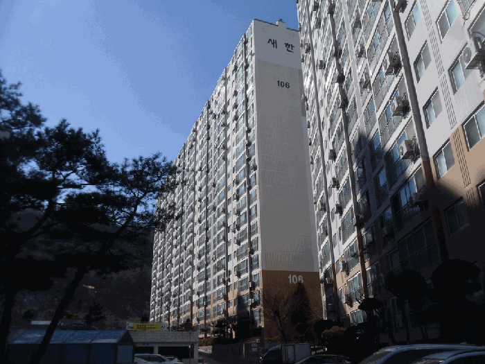 본건 전경(촬영위치: 동측)