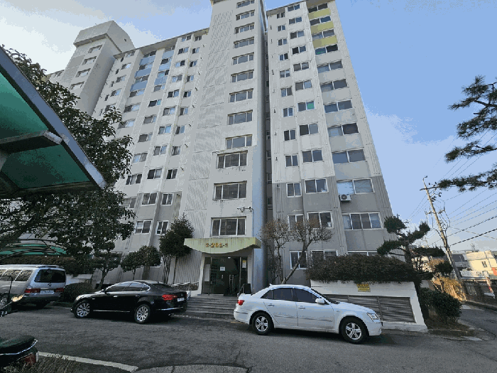 본건 201동 전경
