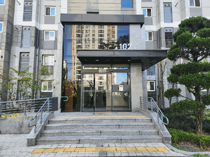 주출입구 -지상