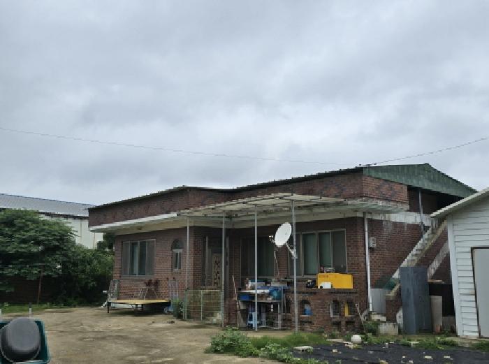 부동산표시 2번 주택 전경