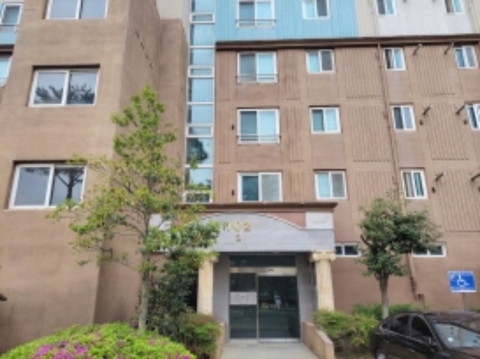 본건