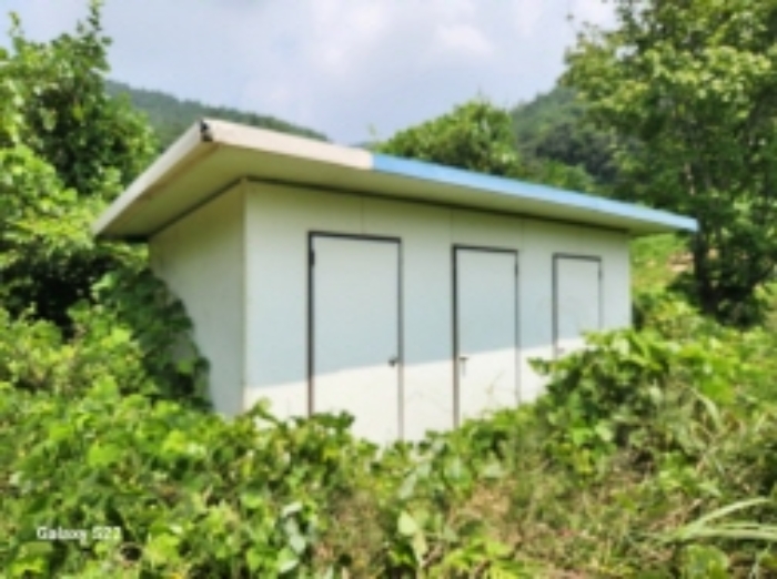 본건 11 지상에 소재한 제시외 건물