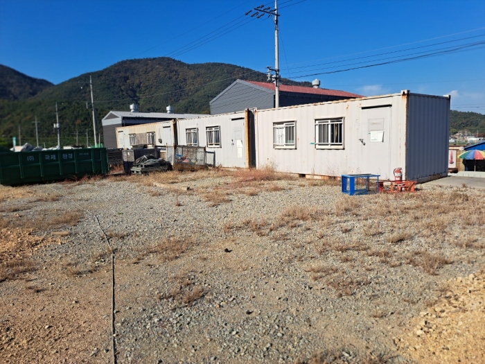 지상 컨테이너