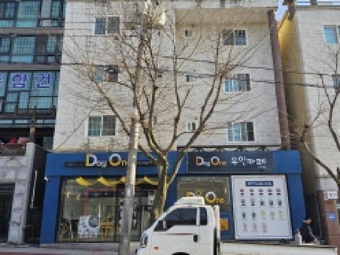본 건 목록 1번 지상의 목록 2번 목적물 외부 전경(북측-도로쪽)