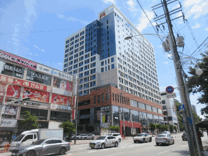 스위트엠학동 오피스텔 전경