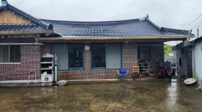 본건1.2.; 대지 및 주택