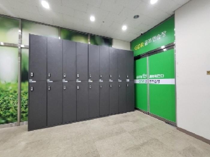 본건 10번 전경(골프연습장 외부)