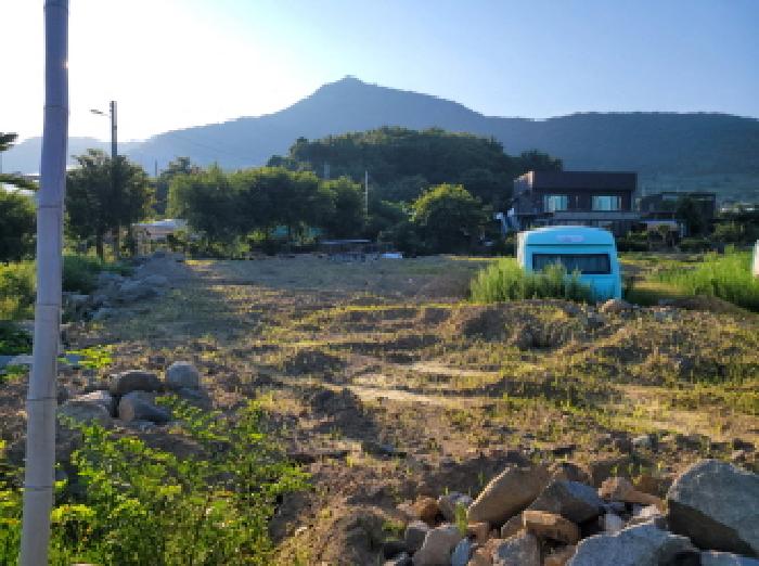 물건1번, 물건2번으로 추정됨.