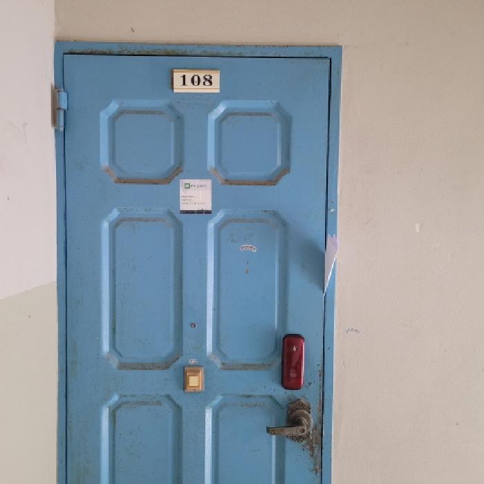 본건1항 현관사진.